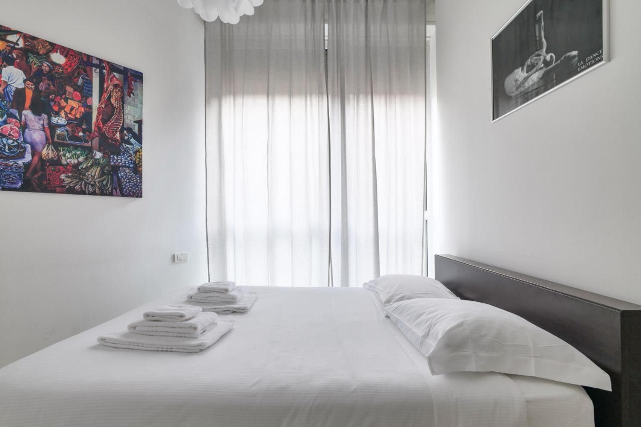 Prestige Boutique Homes - Duomo 1 Milan Exterior photo